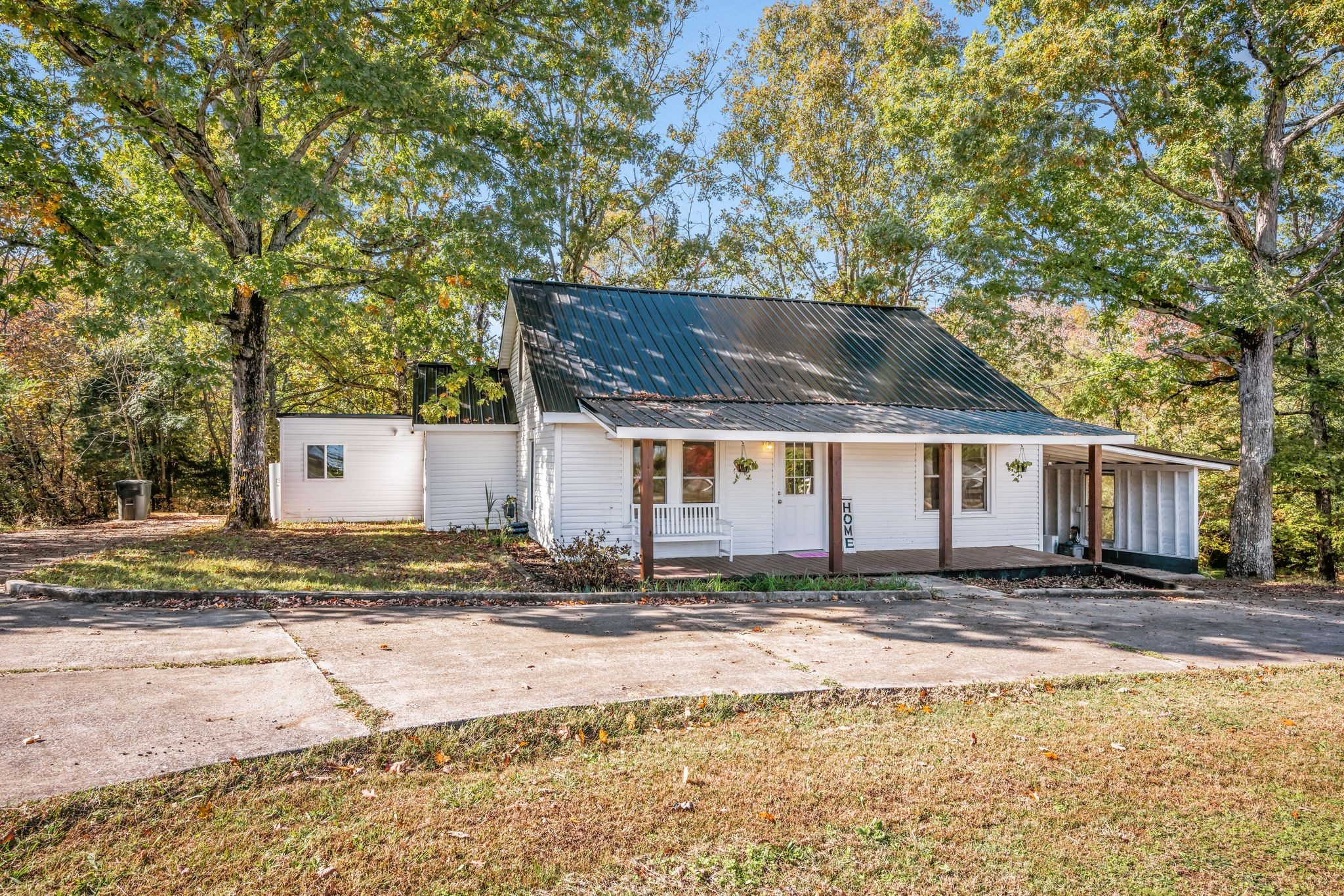1865 Clydeton Road Waverly TN 37185