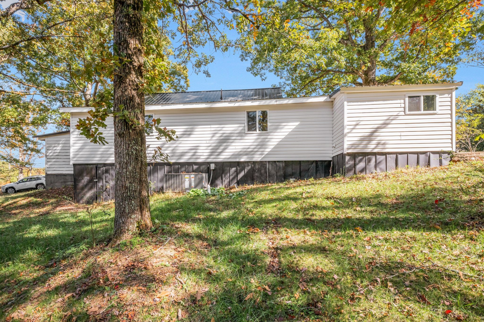1865 Clydeton Road Waverly TN 37185