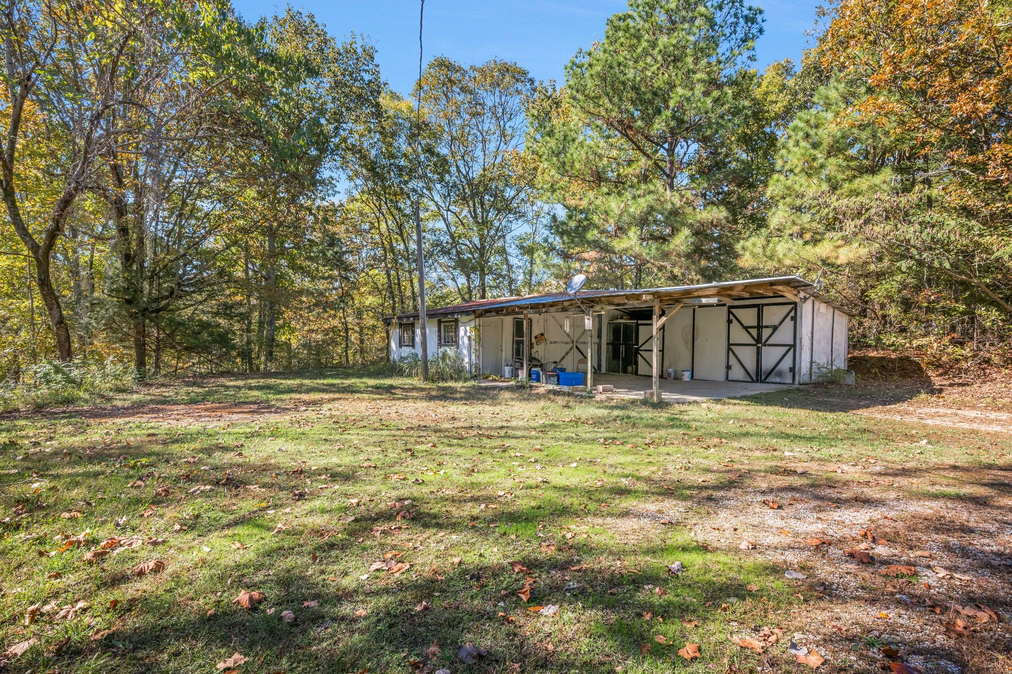 1865 Clydeton Road Waverly TN 37185