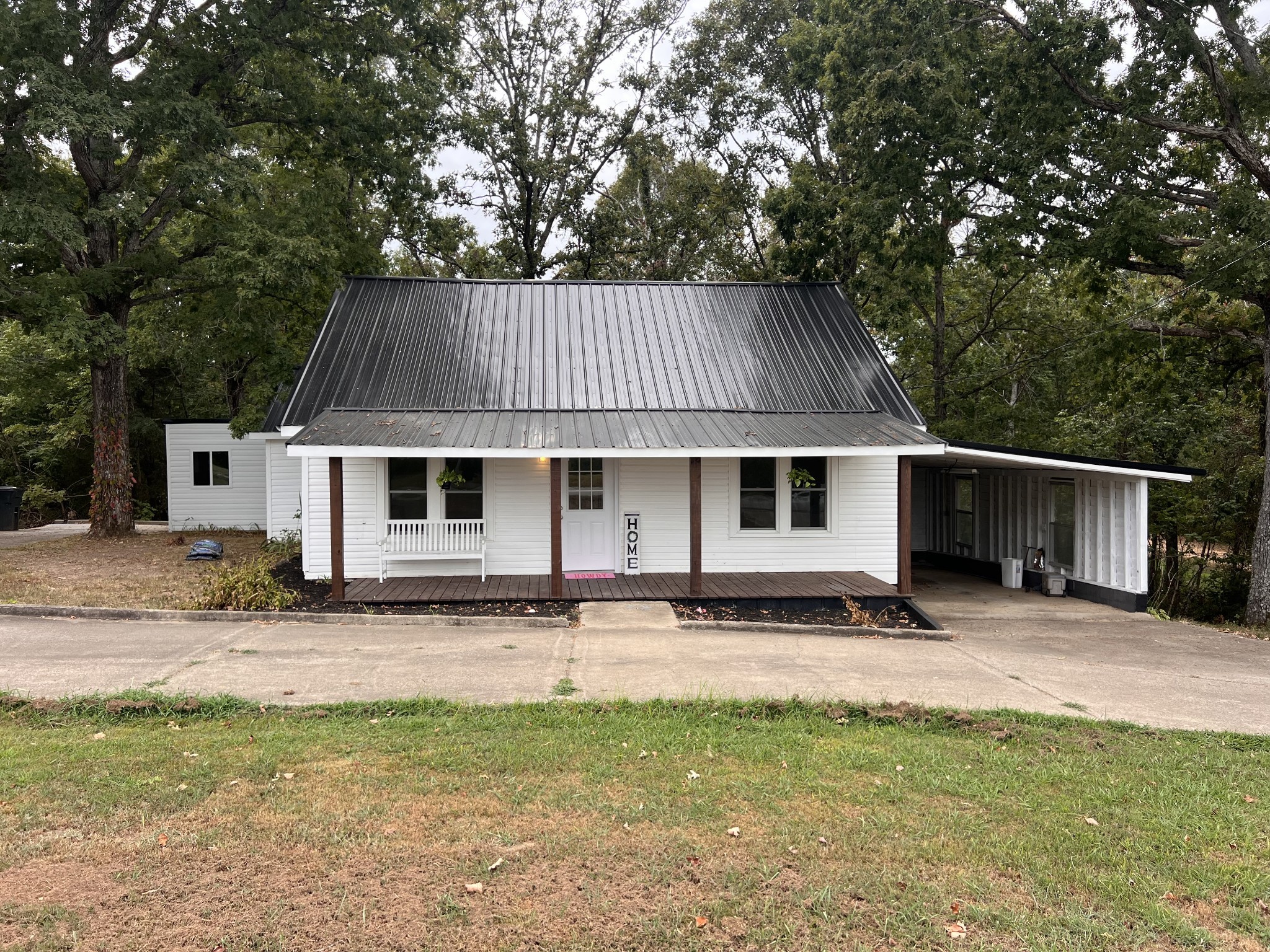 1865 Clydeton Road Waverly TN 37185