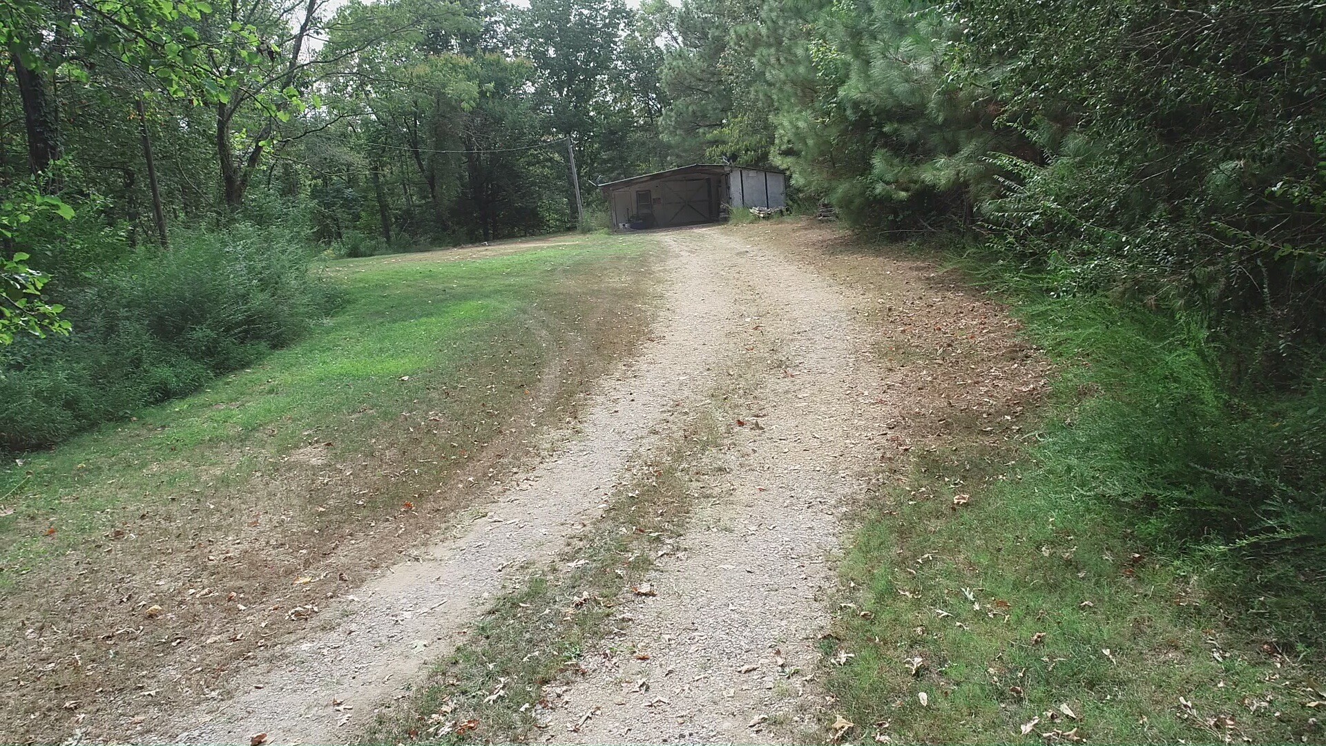 1865 Clydeton Road Waverly TN 37185