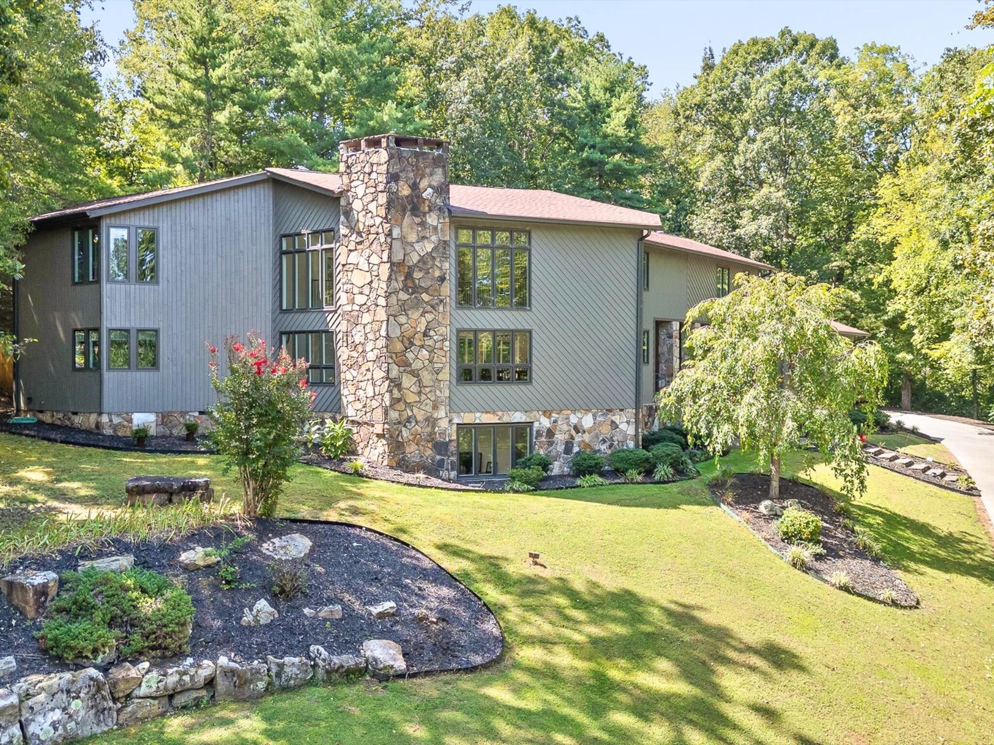 1108 W River Hills Drive Chattanooga TN 37415