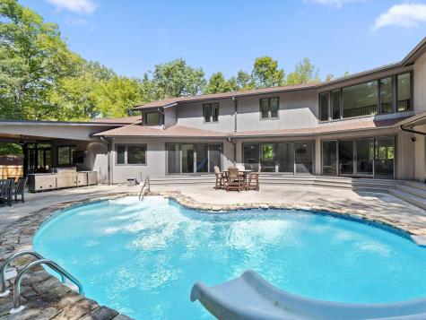 1108 W River Hills Drive Chattanooga TN 37415