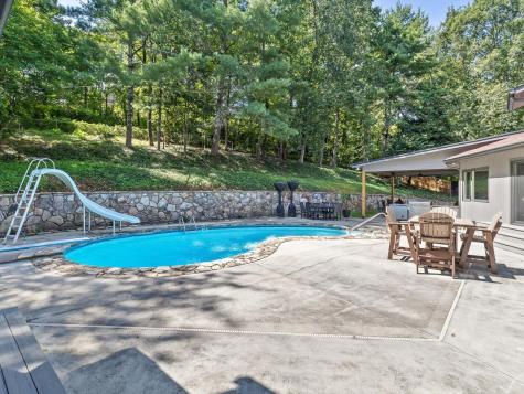 1108 W River Hills Drive Chattanooga TN 37415