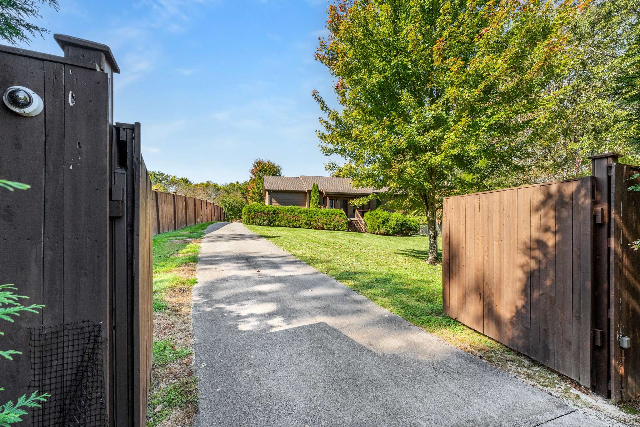 1257 Harris Hollow Road Charlotte TN 37036