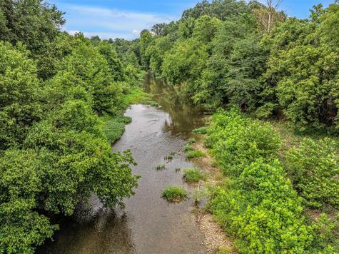 1259 Petty Road White Bluff TN 37187
