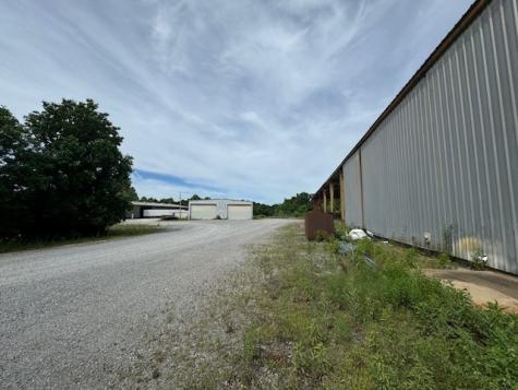 1259 Petty Road White Bluff TN 37187
