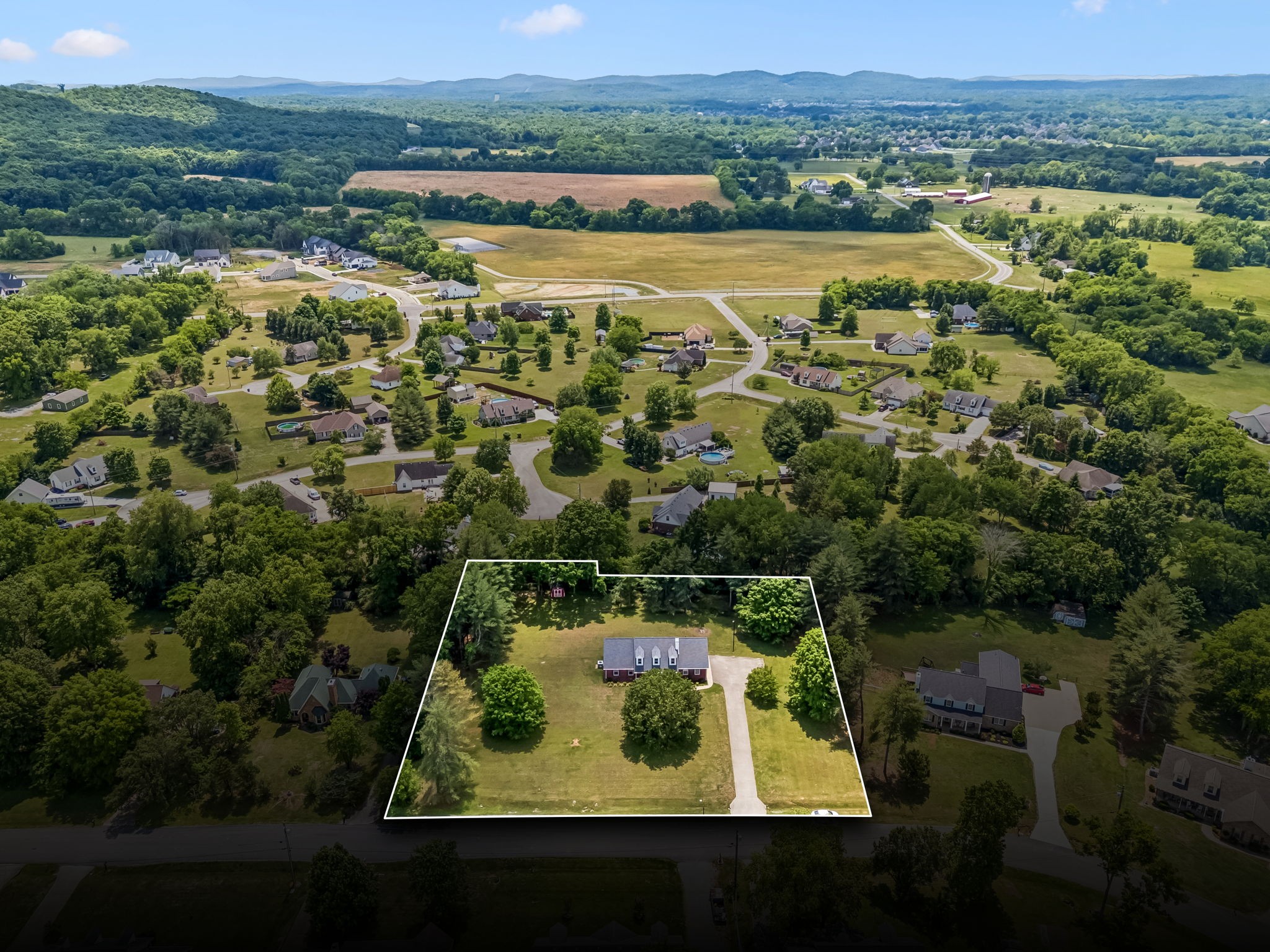 8426 Stewarts Bend Drive Murfreesboro TN 37129