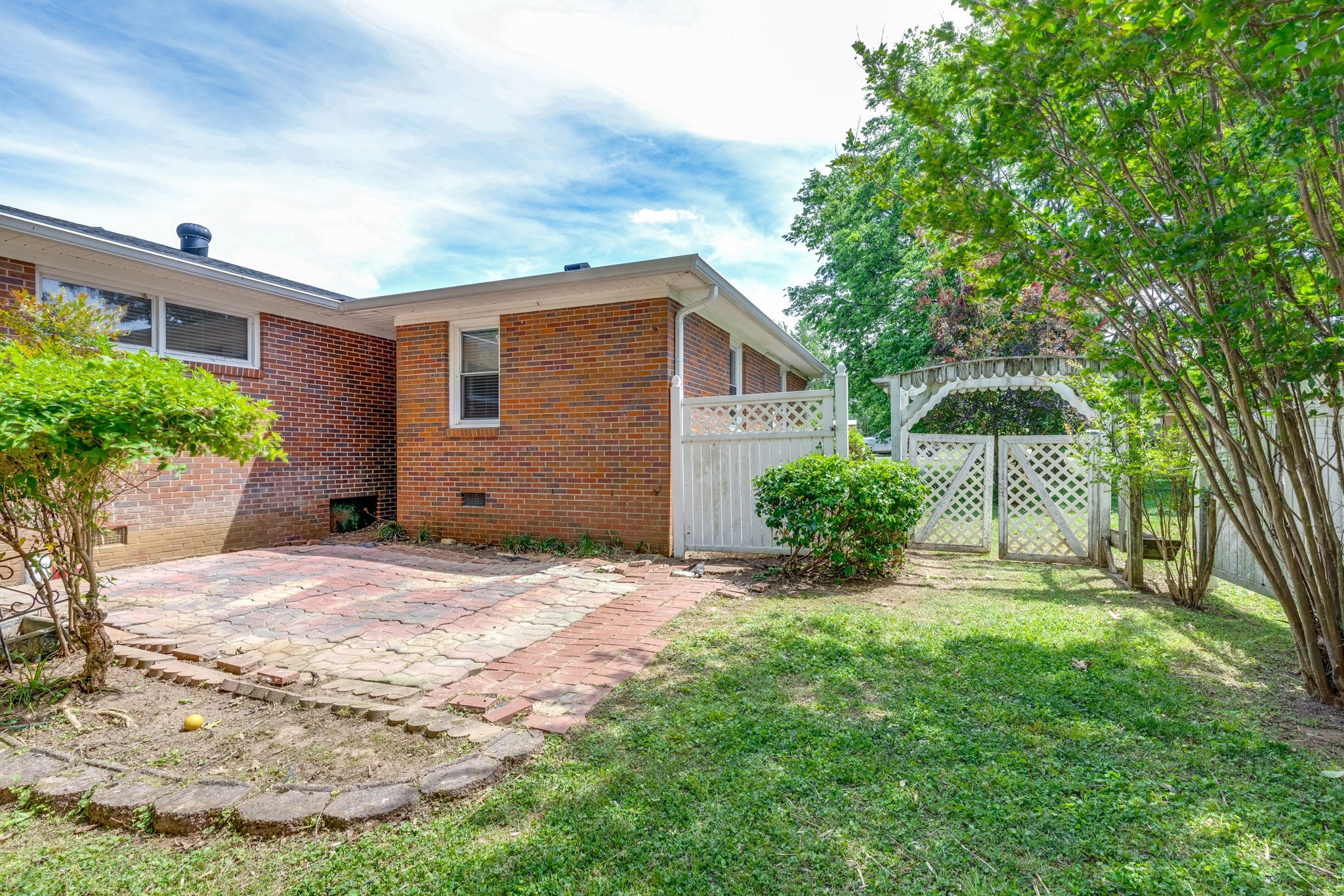 870 Galloway Street Lewisburg TN 37091