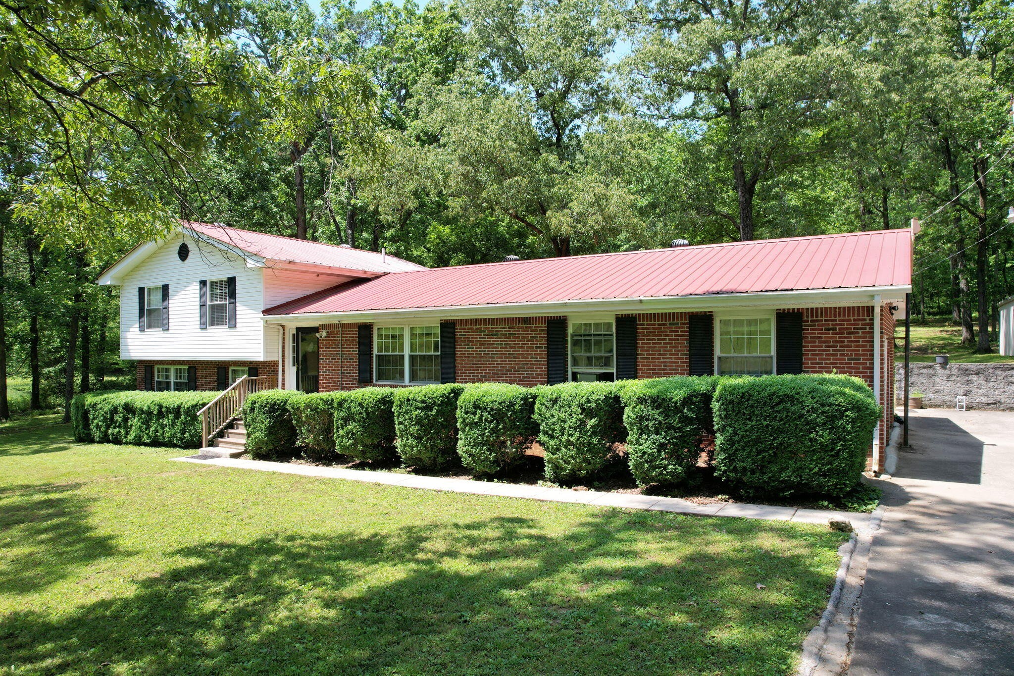 286 Pine Grove Road South Pittsburg TN 37380