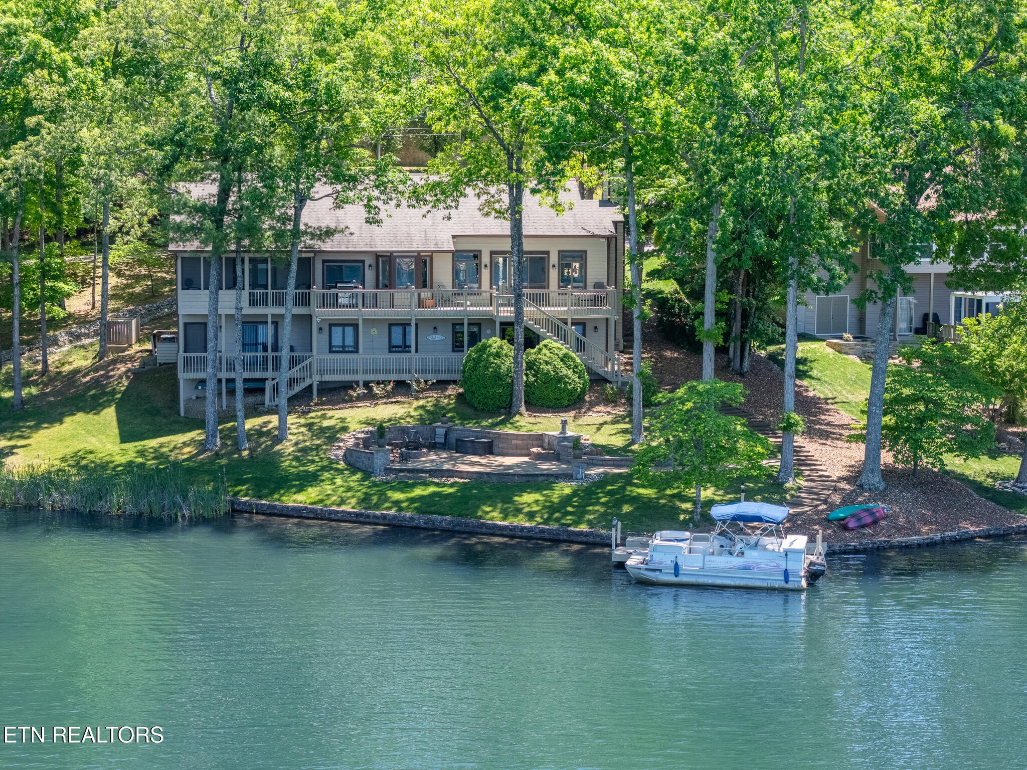 63 Brummel Lane Crossville TN 38558