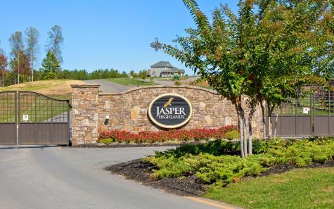 22 Moonshine Drive Jasper TN 37347