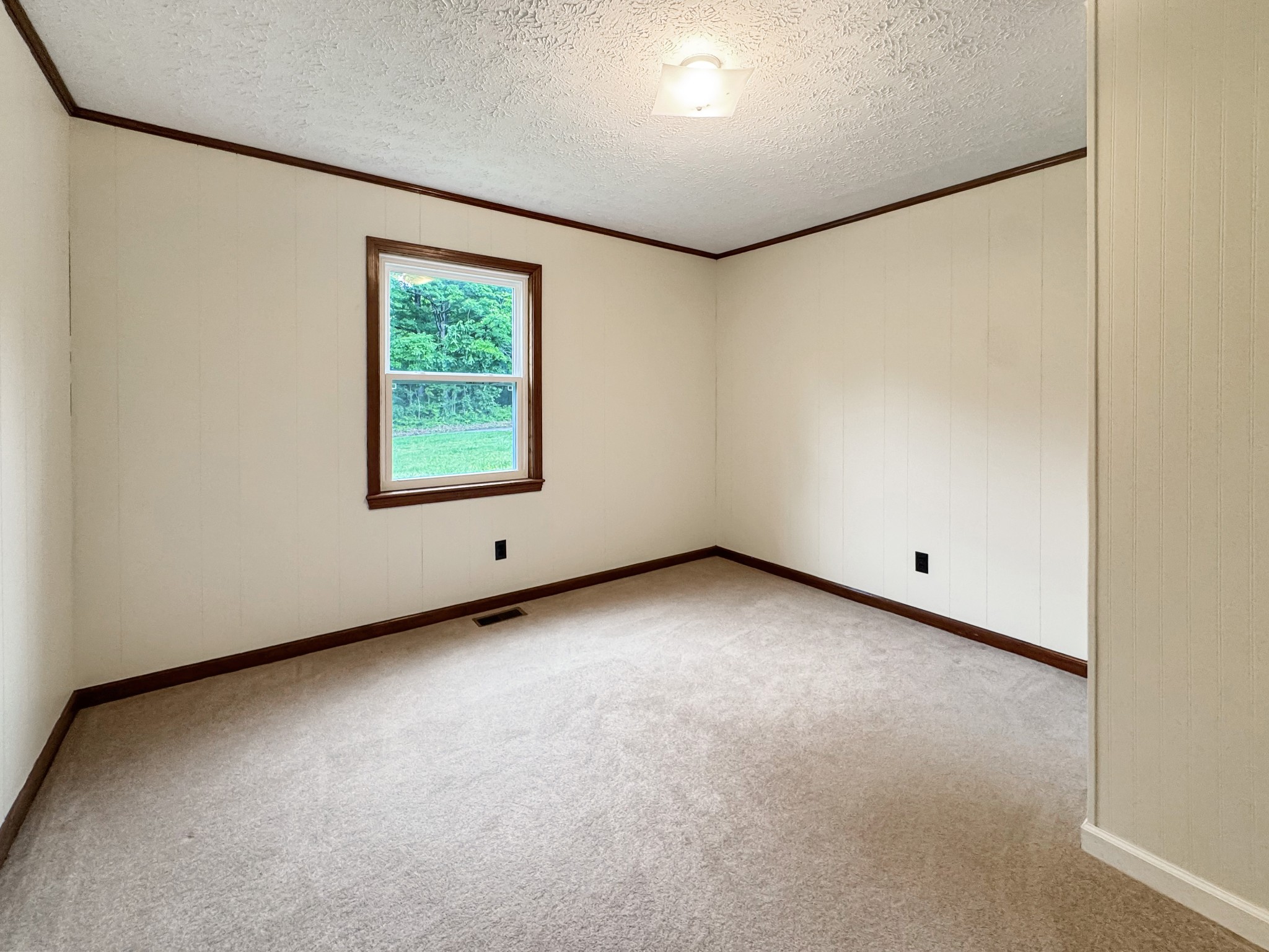 1211 Taylor Chapel Road Dover TN 37058