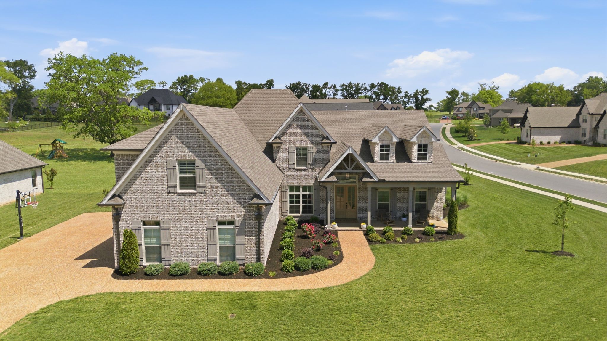 359 Broughton Street Gallatin TN 37066