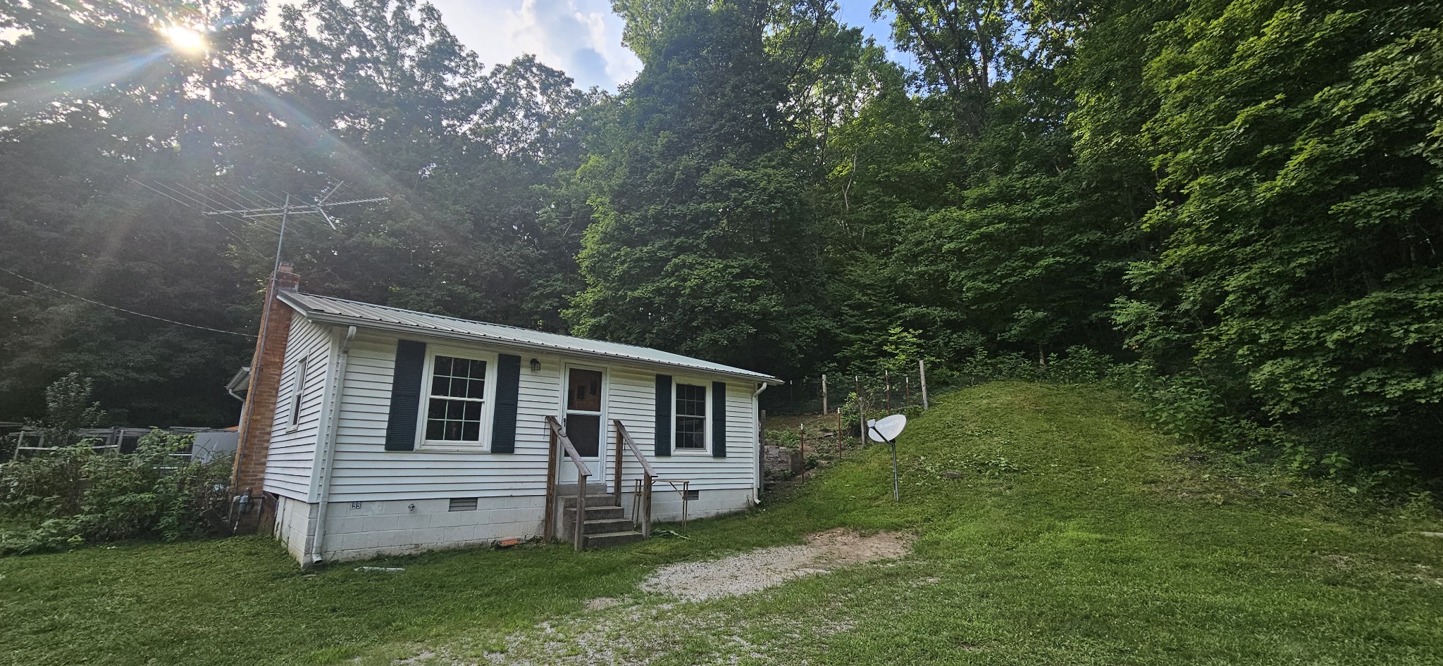 199 Perry Road Cumberland Furnace TN 37051