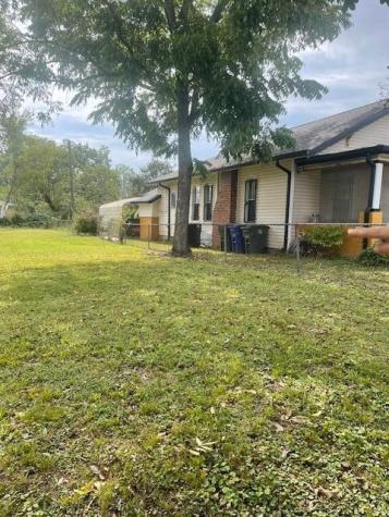 2204 E 12th Street Chattanooga TN 37404