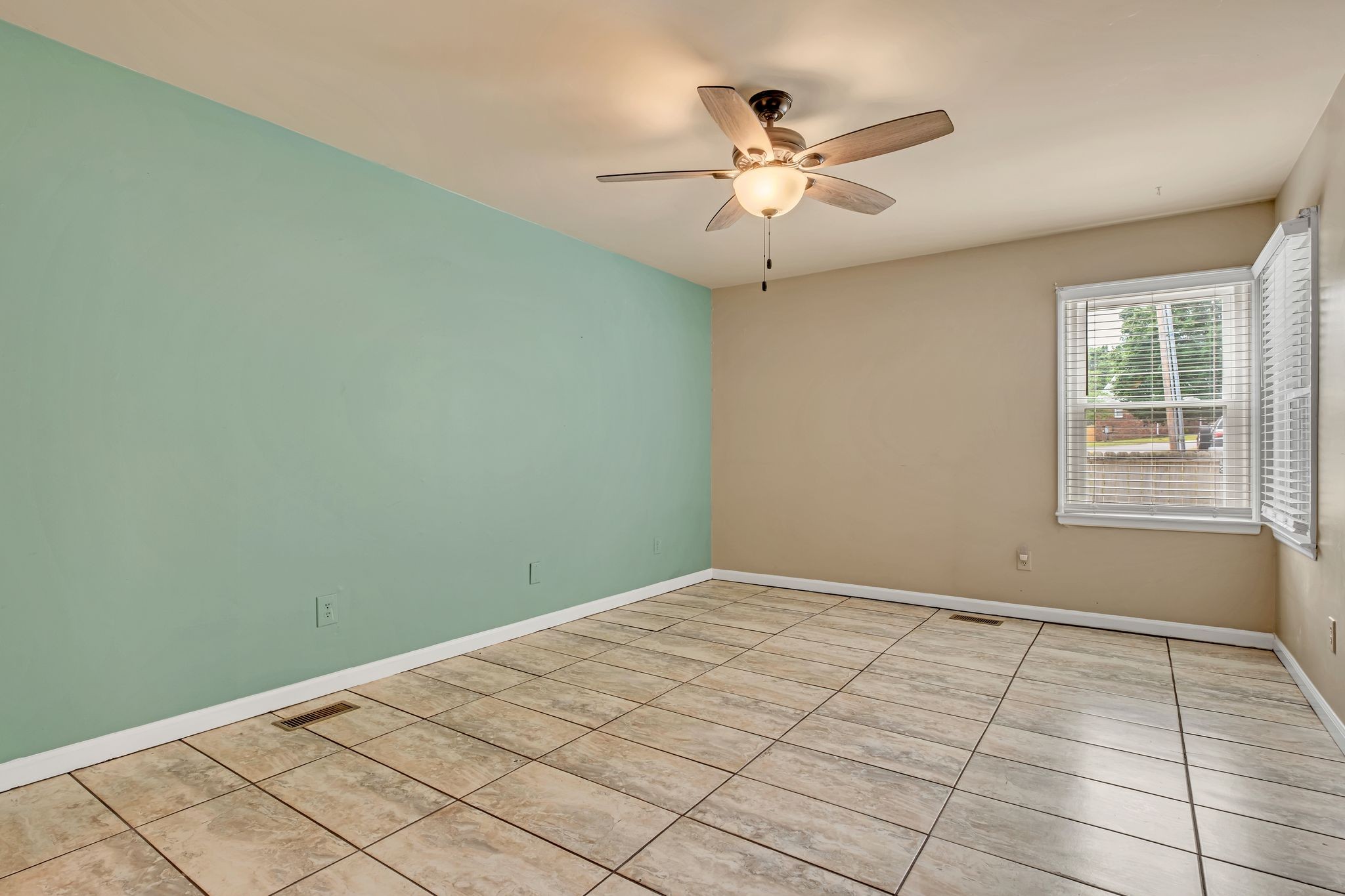 101 Sugar Maple, N Hendersonville TN 37075