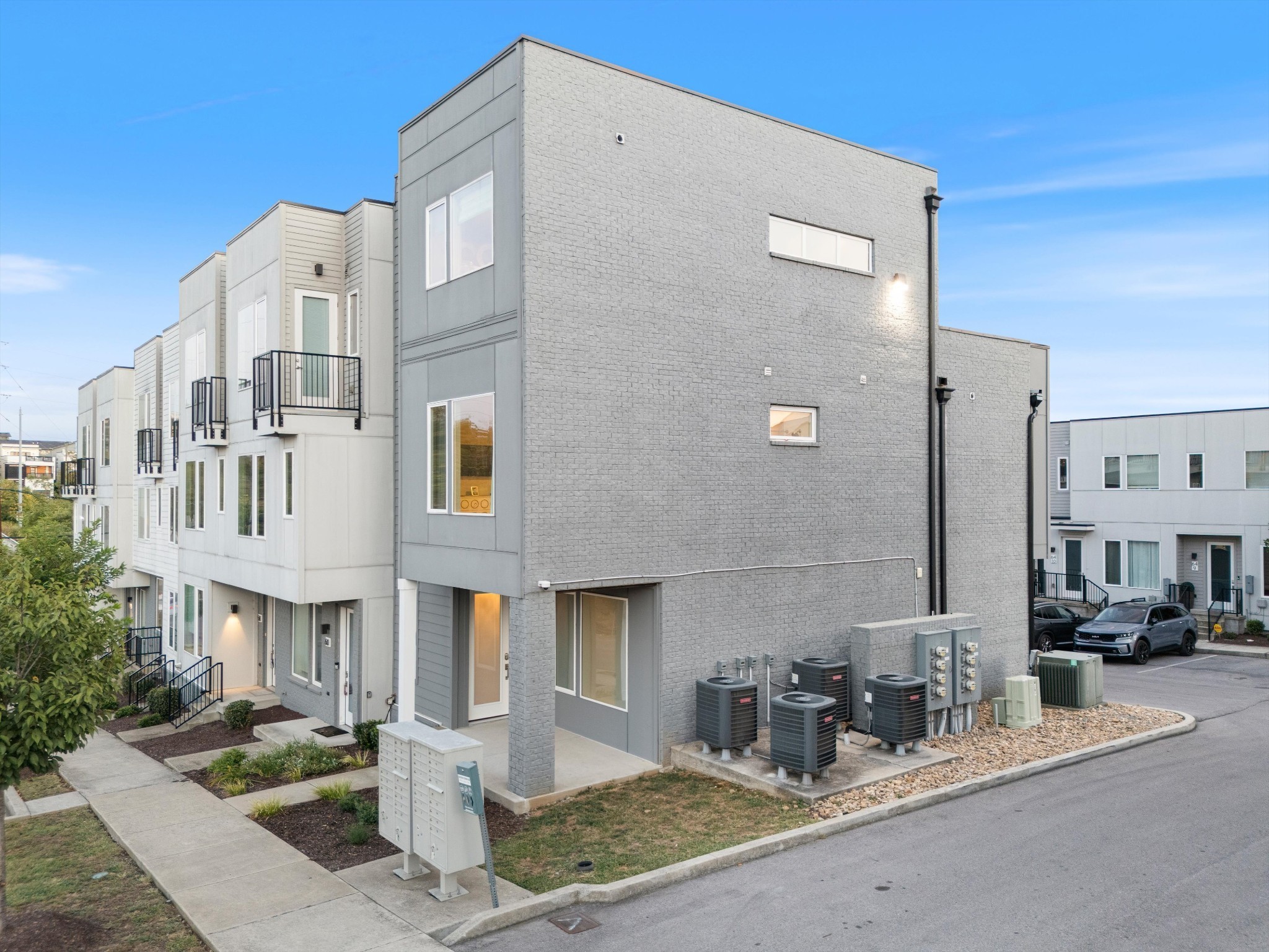 62 Fern Avenue Nashville TN 37207