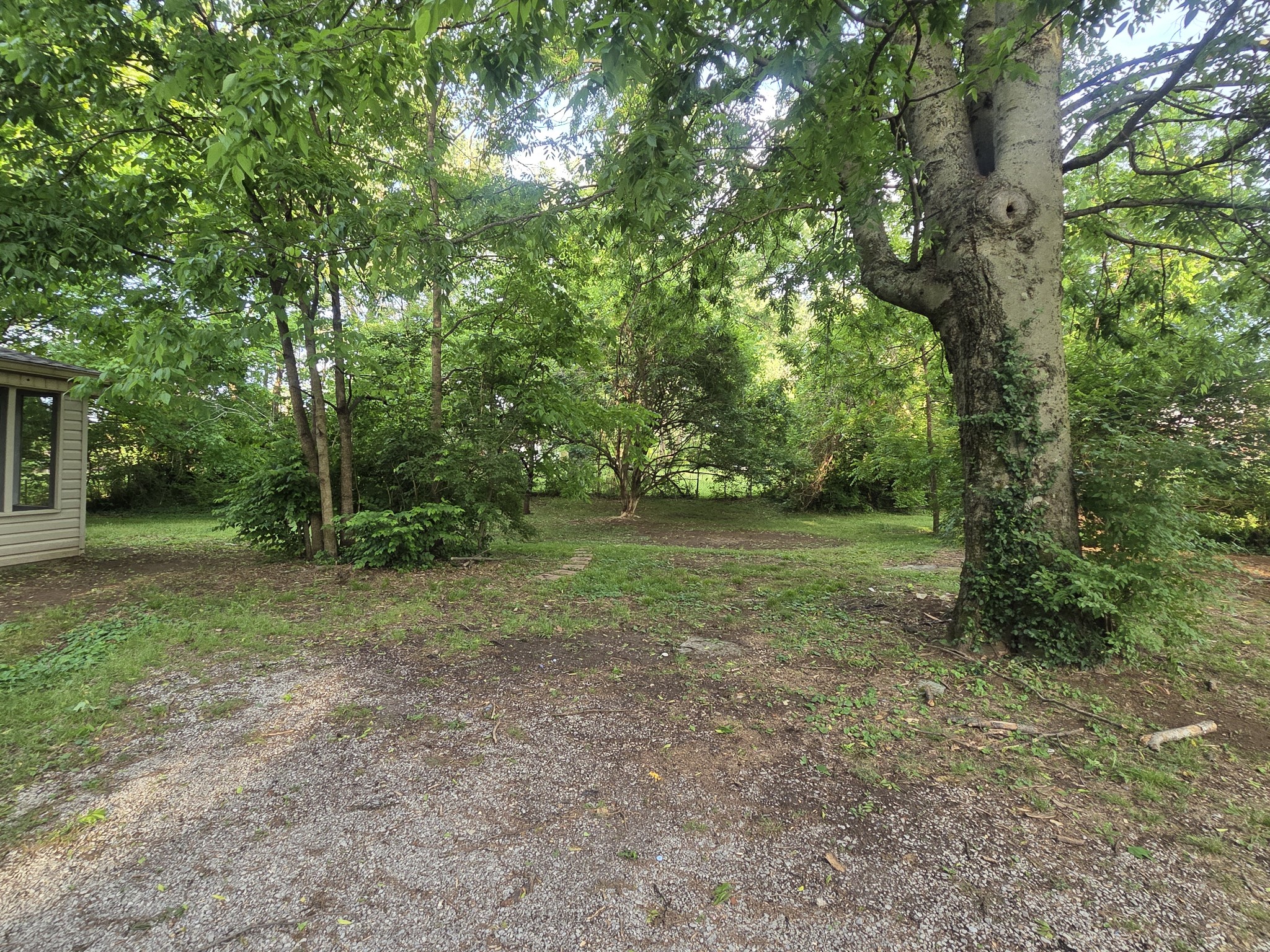 800 Apple Valley Road Madison TN 37115