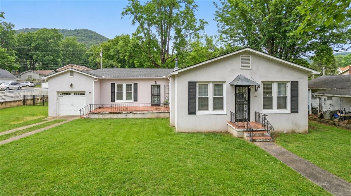 606 Holly Avenue South Pittsburg TN 37380