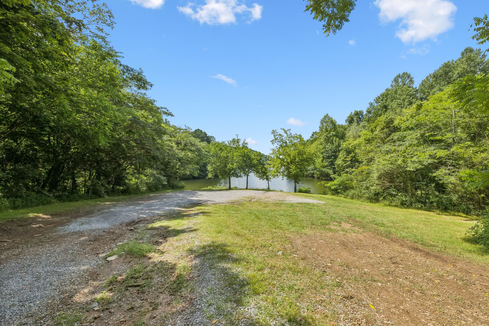 0 Roberts Ridge Manchester TN 37355