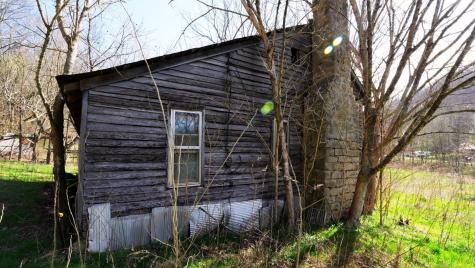 126 Carpenter Road Dellrose TN 38453