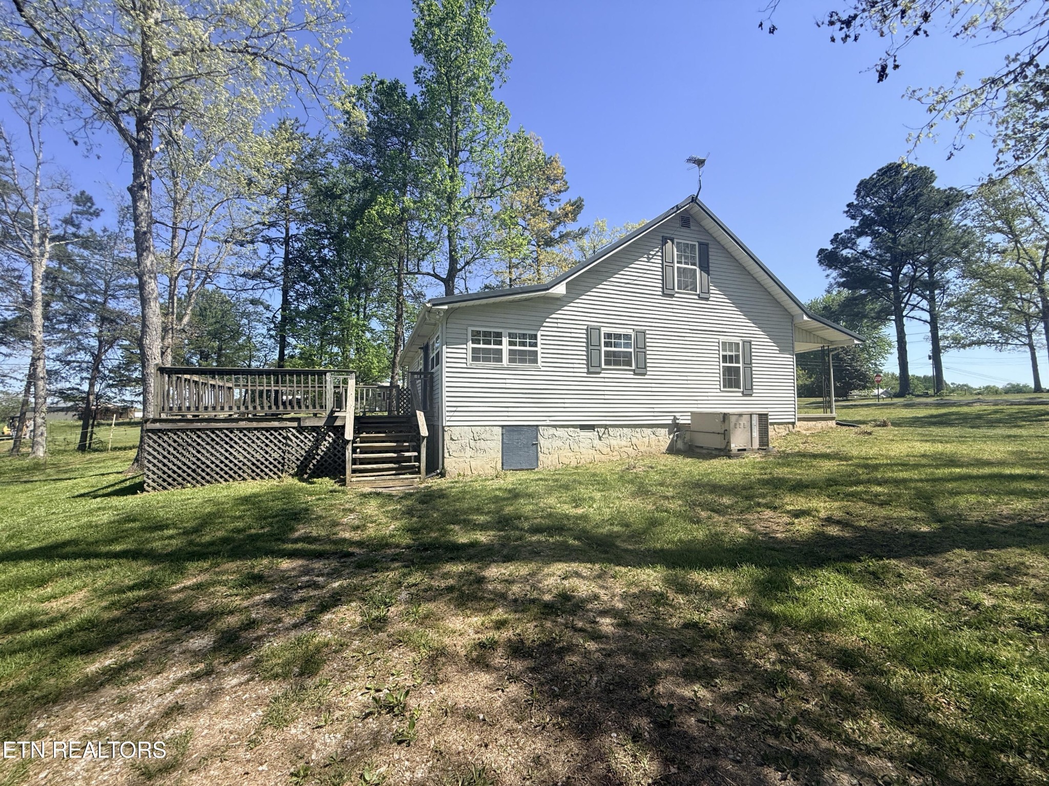997 Unity Church Road Jamestown TN 38556