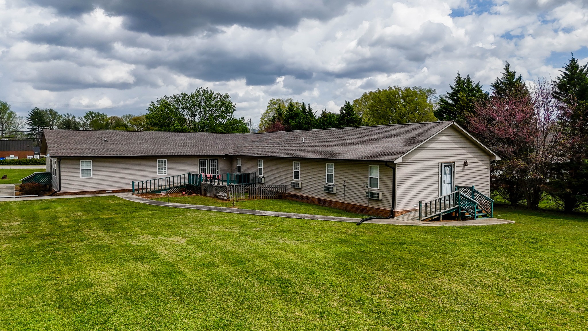 328 Cumberland Street, W Cowan TN 37318