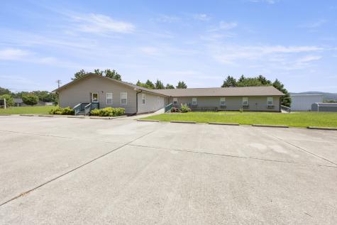 328 Cumberland Street, W Cowan TN 37318