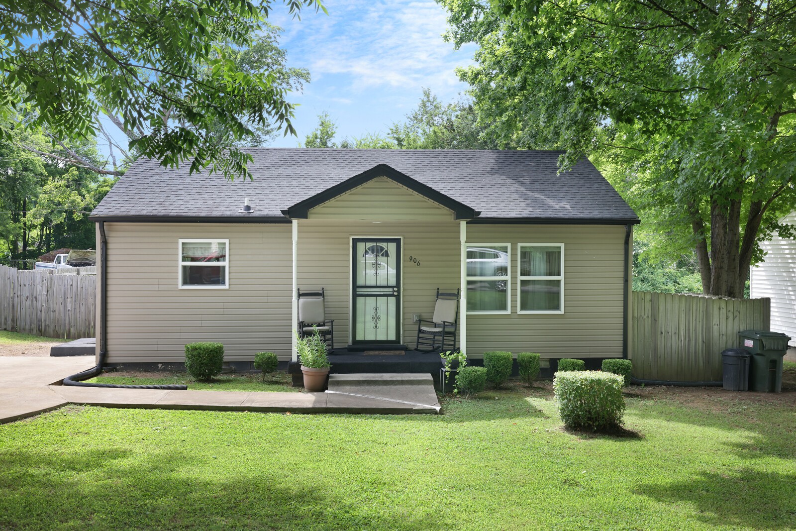 906 W Happy Hollow Drive Clarksville TN 37040