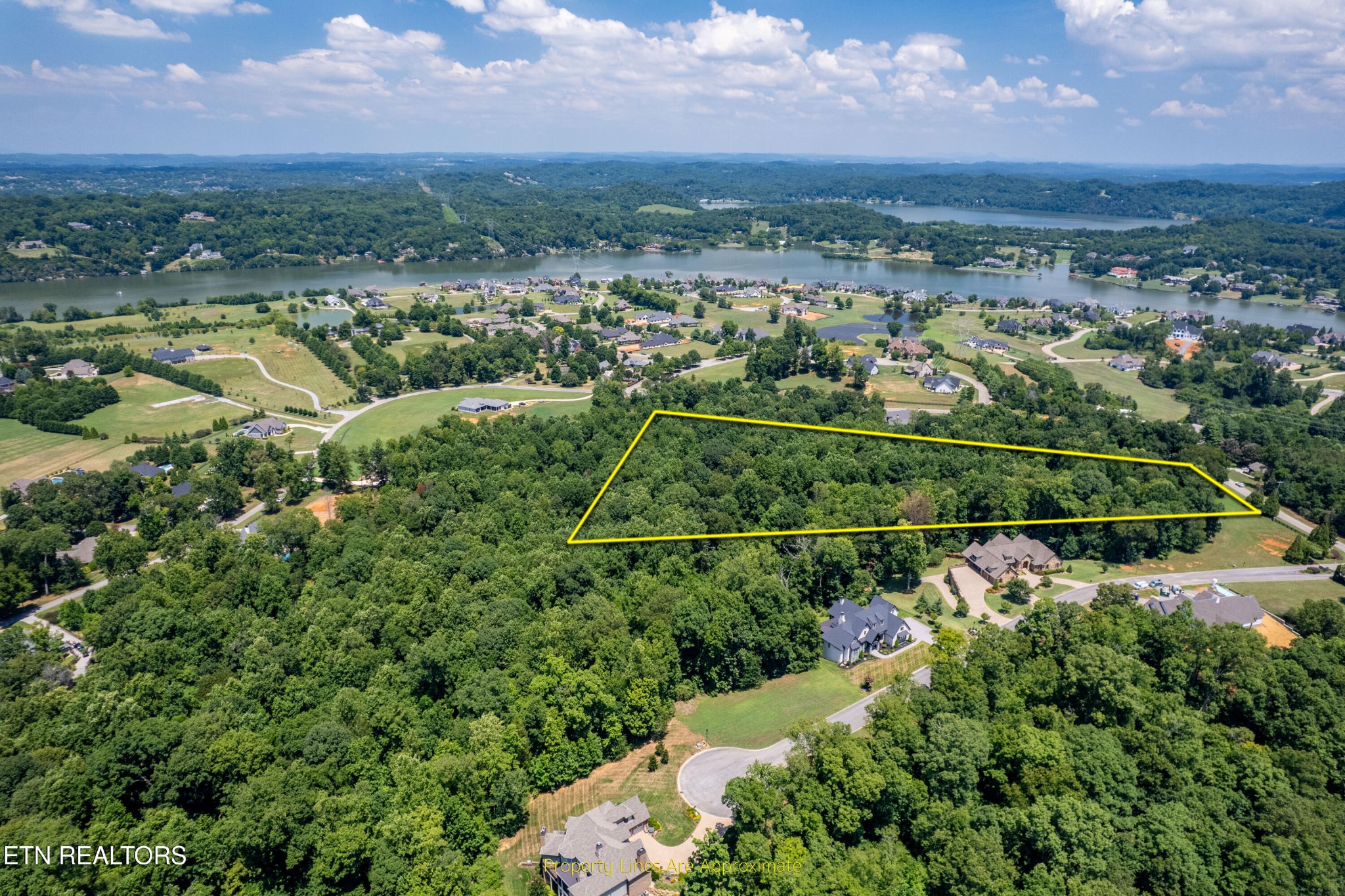 11 Rankin Ferry Loop Louisville TN 37777