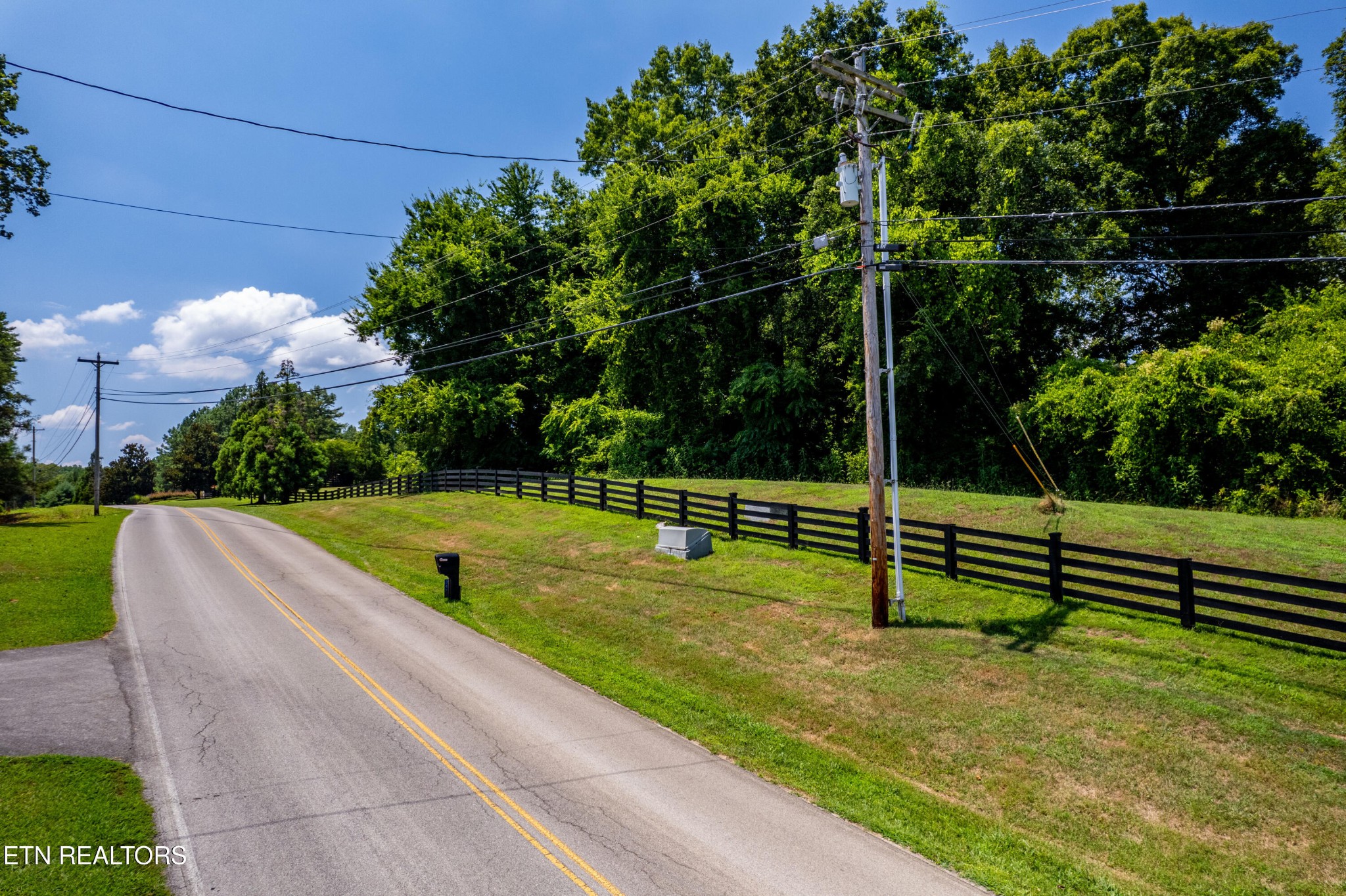 11 Rankin Ferry Loop Louisville TN 37777