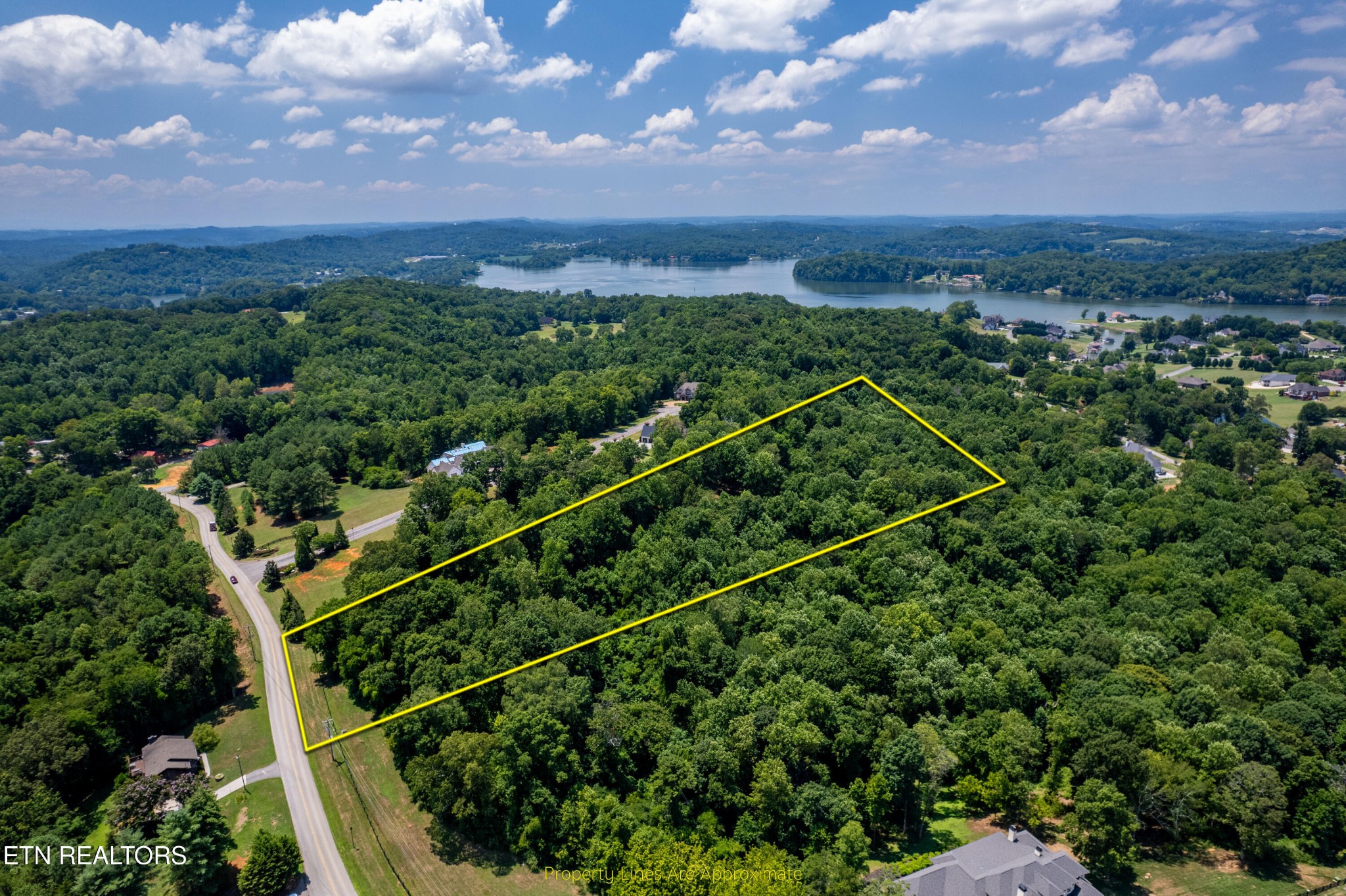 11 Rankin Ferry Loop Louisville TN 37777