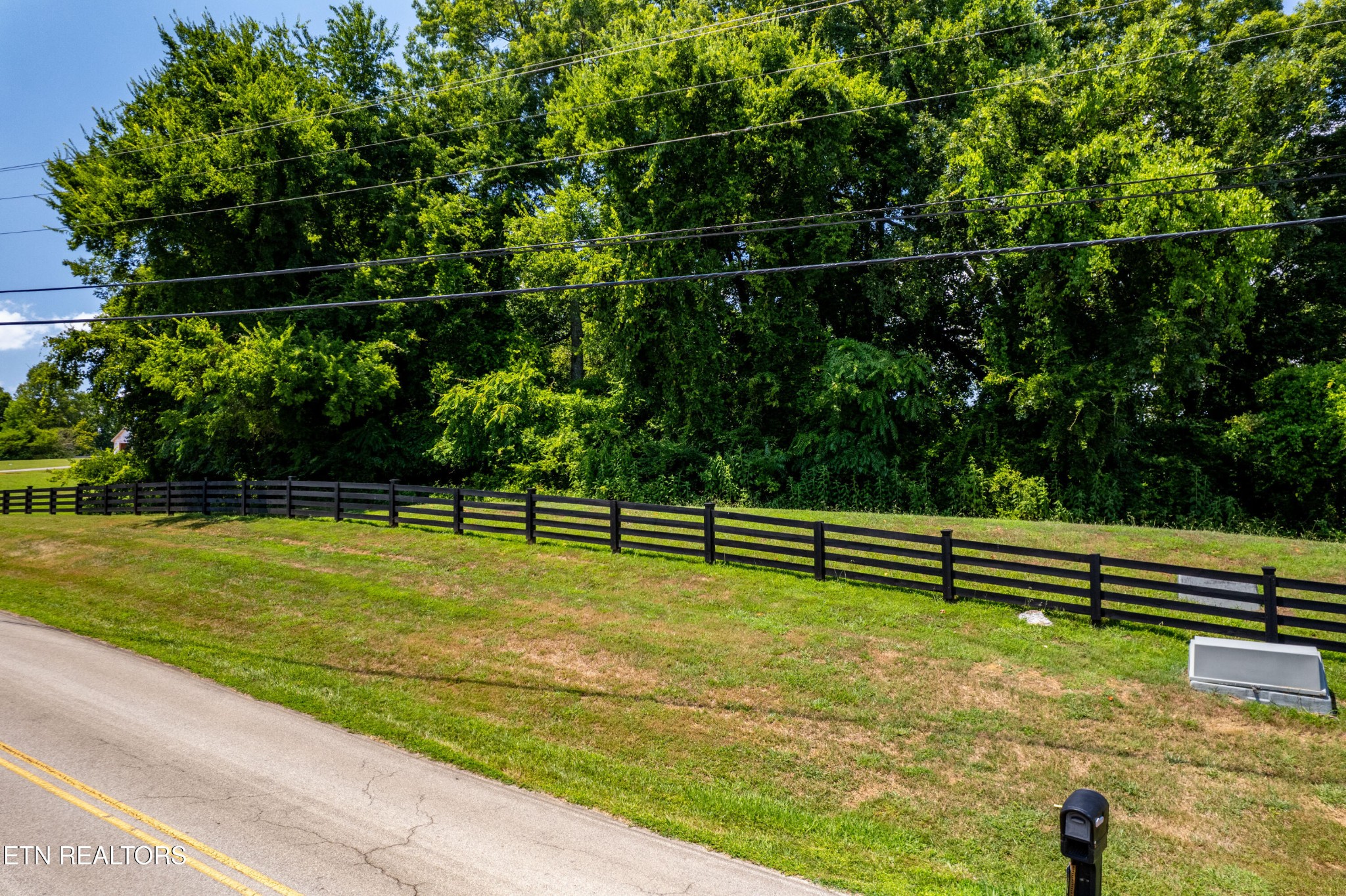 11 Rankin Ferry Loop Louisville TN 37777