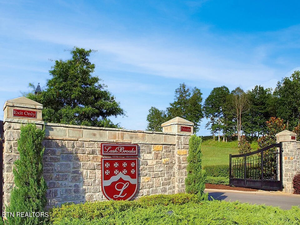 11 Rankin Ferry Loop Louisville TN 37777