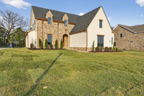 1705 Martha Washington Way #10 Murfreesboro TN 37130