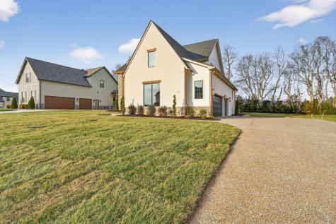 1705 Martha Washington Way #10 Murfreesboro TN 37130