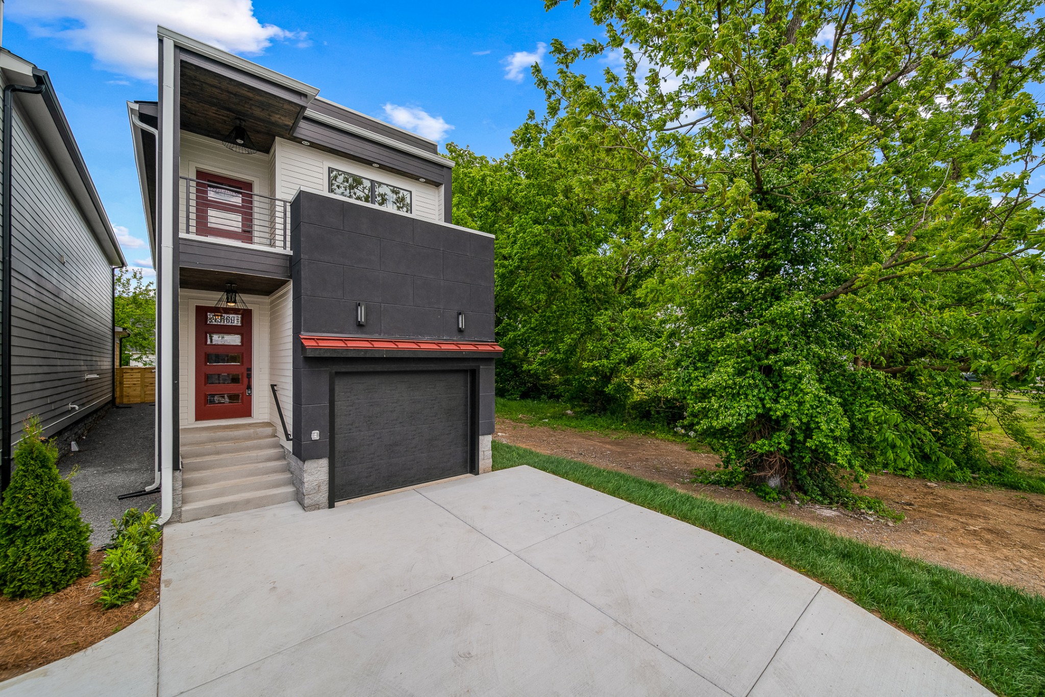1916 14th Ave, N Nashville TN 37208