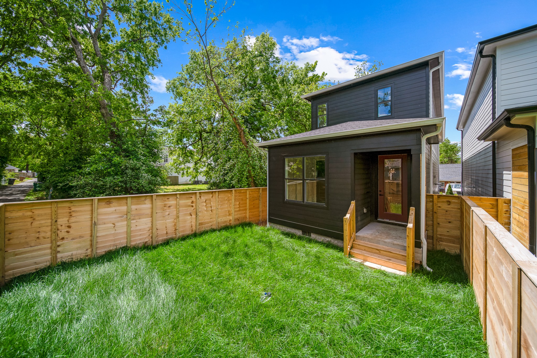 1916 14th Ave, N Nashville TN 37208