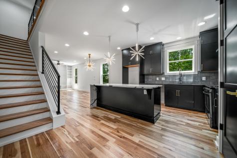 1916 14th Ave, N Nashville TN 37208