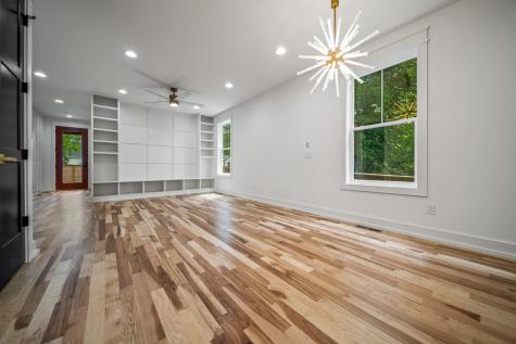 1916 14th Ave, N Nashville TN 37208