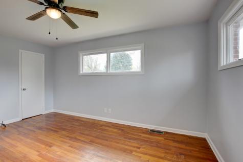 1718 Clarence Drive Hopkinsville KY 42240
