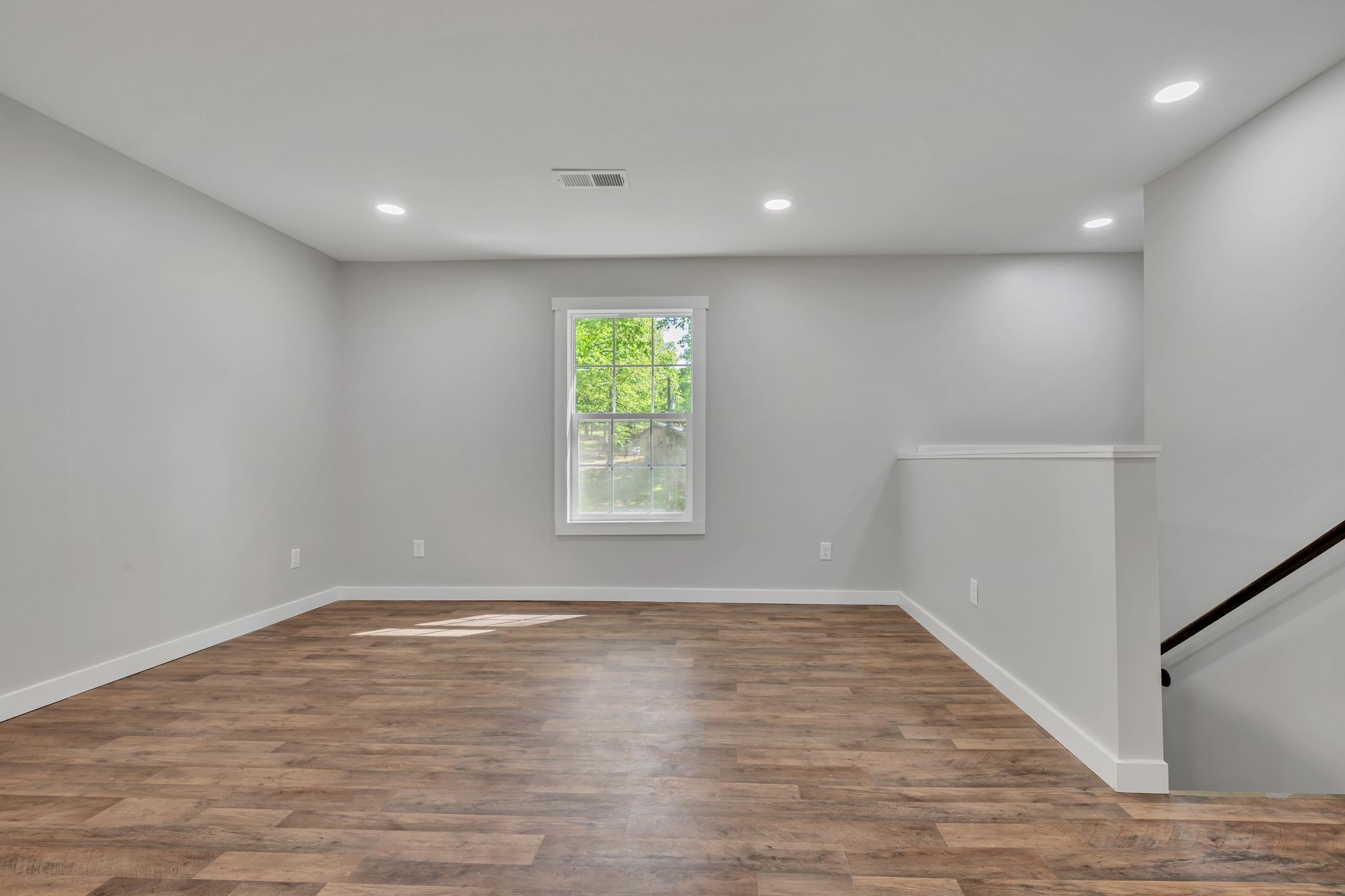 120 Bern Street Waverly TN 37185