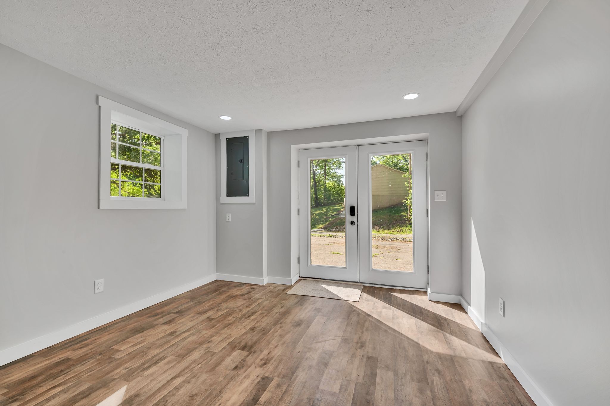 120 Bern Street Waverly TN 37185