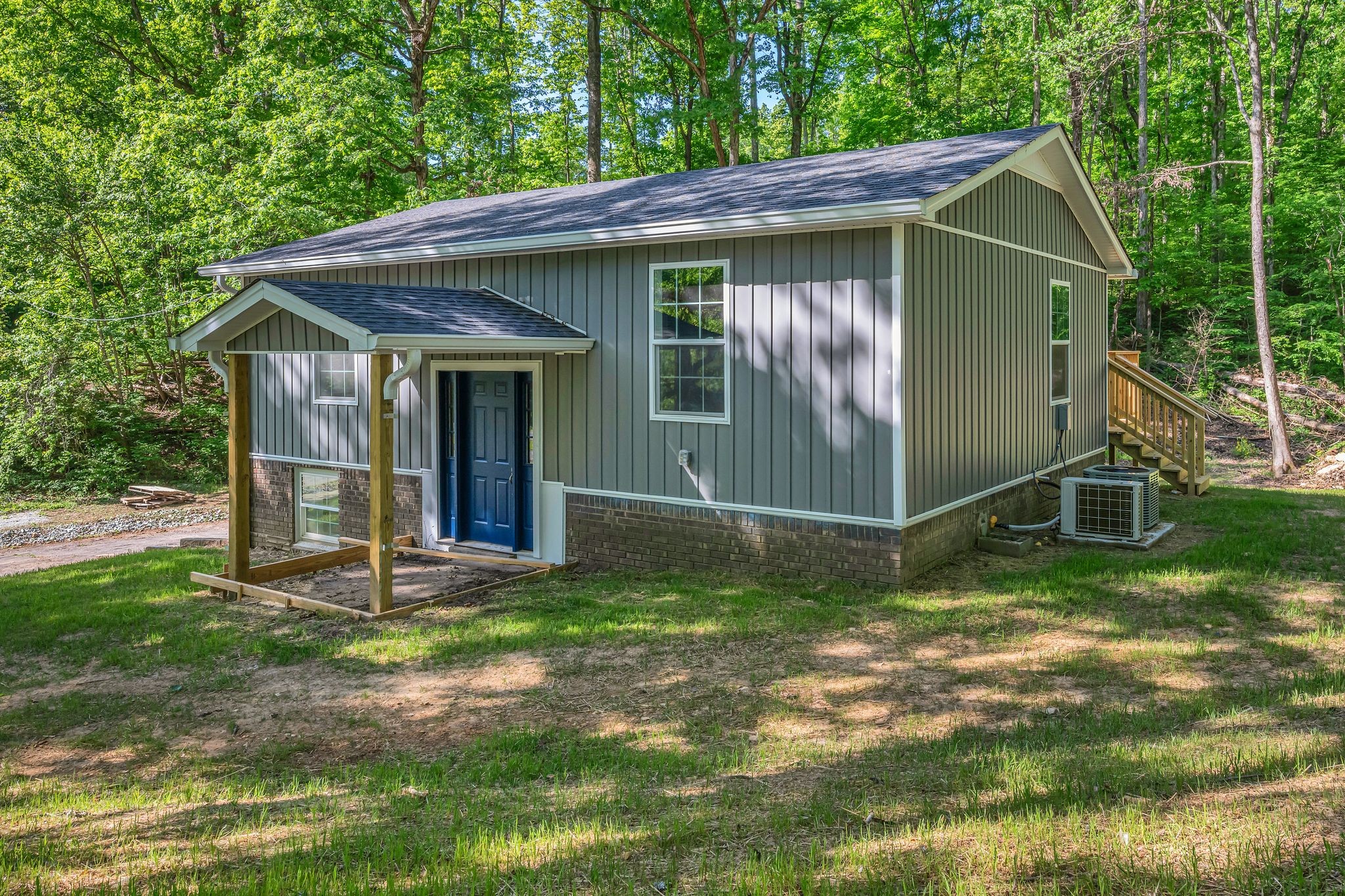 120 Bern Street Waverly TN 37185