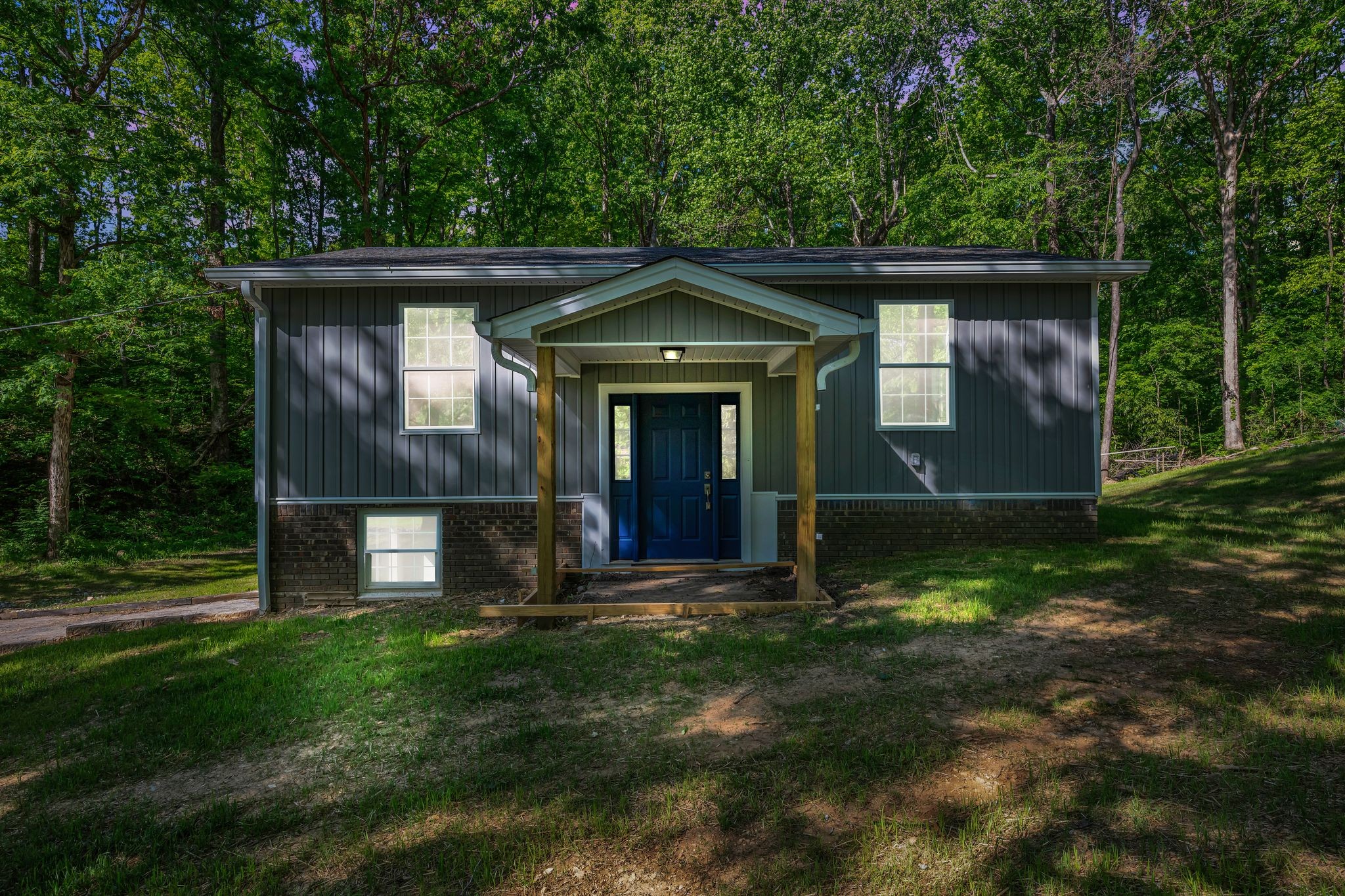 120 Bern Street Waverly TN 37185