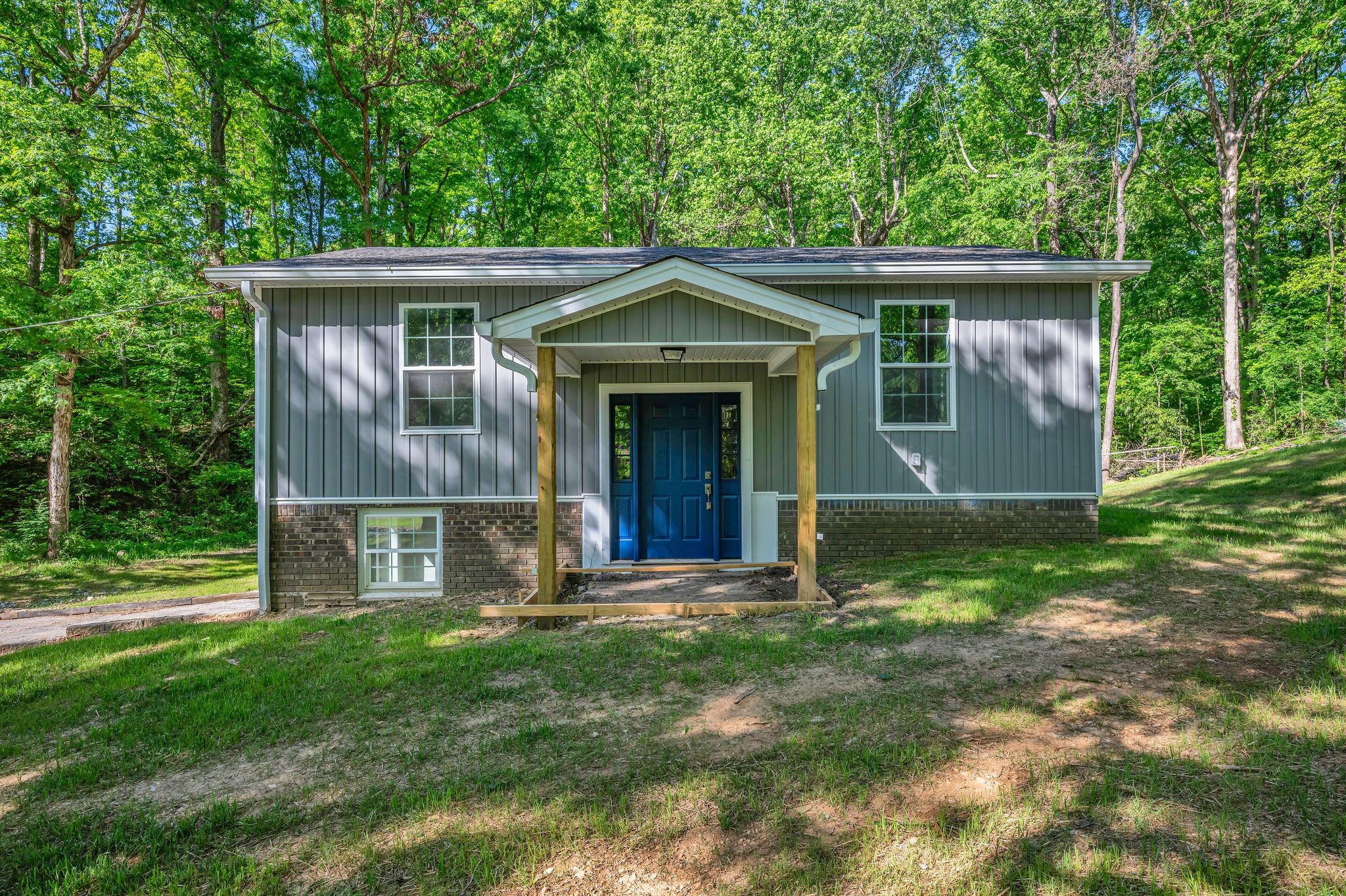 120 Bern Street Waverly TN 37185