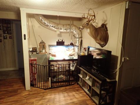 10467 Highway 13 Cumberland City TN 37050