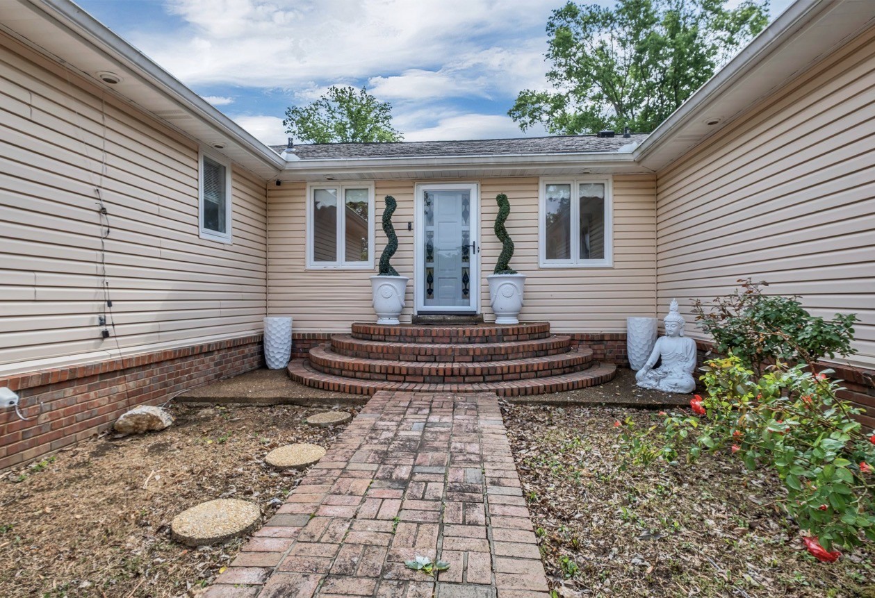 454 W Campbell Road Goodlettsville TN 37072