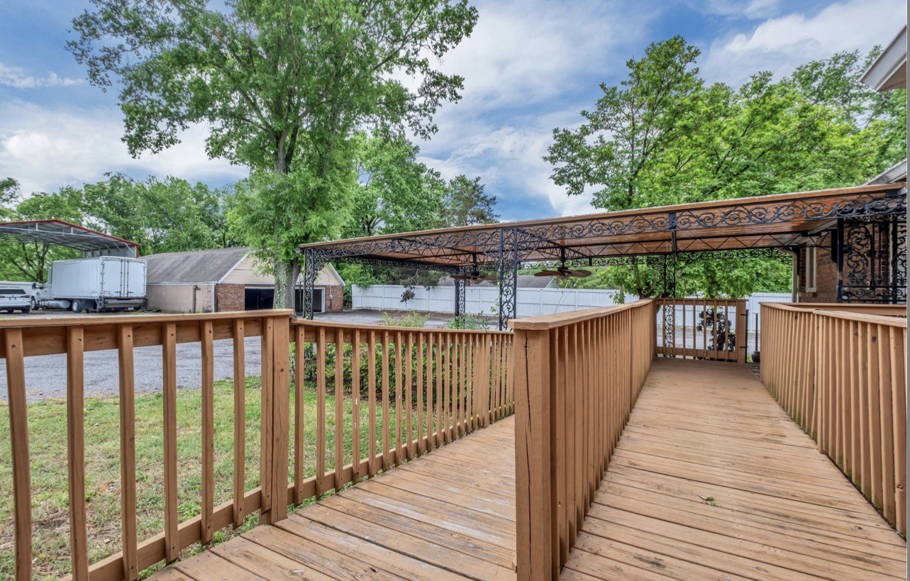 454 W Campbell Road Goodlettsville TN 37072